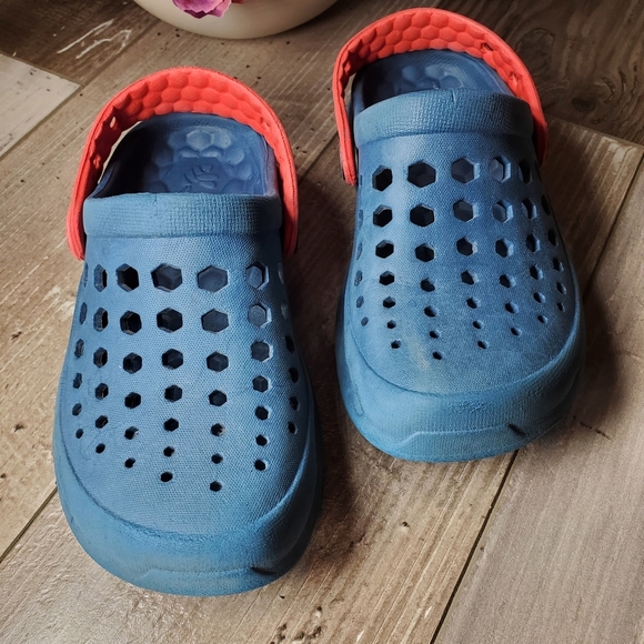 Joybees Blue and Red Toddler Boy Slip-On Clog Water Shoes Size 10/11 GUC - Picture 10 of 14